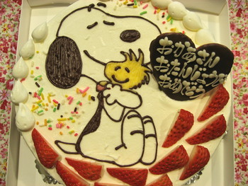 スヌーピーのイラストケーキ 和菓子洋菓子の石間舗