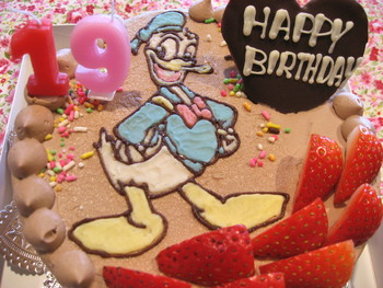 ドナルドダックのケーキ 和菓子洋菓子の石間舗