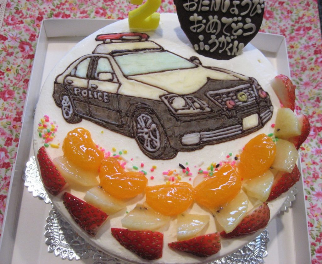 パトカーのイラストケーキ 和菓子洋菓子の石間舗